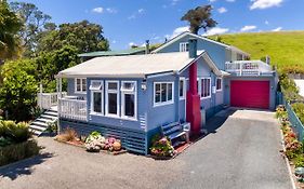 Large Renovated Opononi Beach House